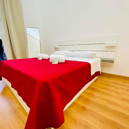 Amica Taranto In Piazza Apartment Екстериор снимка