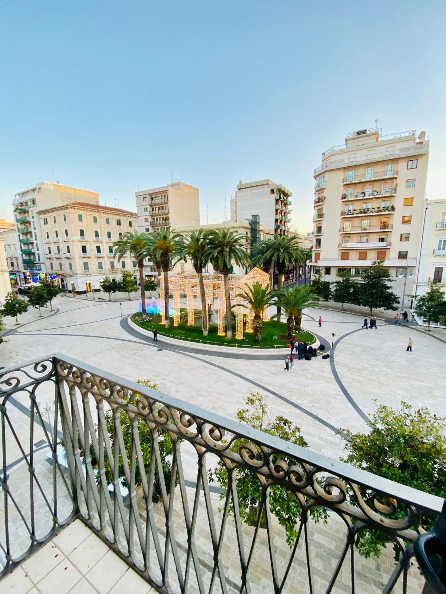 Amica Taranto In Piazza Apartment Екстериор снимка